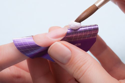 Műköröm építés